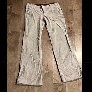 WAY cuter in person. super cute low rise flare pants! super early 2000s.